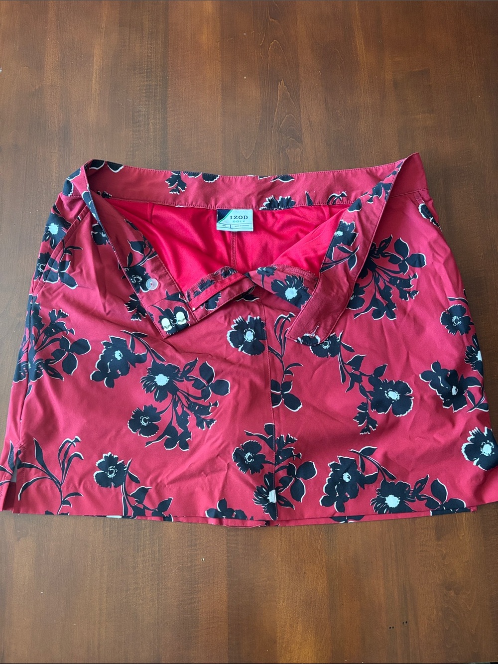 Izod Crimson Floral Button-Front Skirt